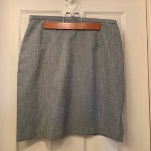 🧸2/$40 EUC Beechers Brook Grey knee Skirt - size 12